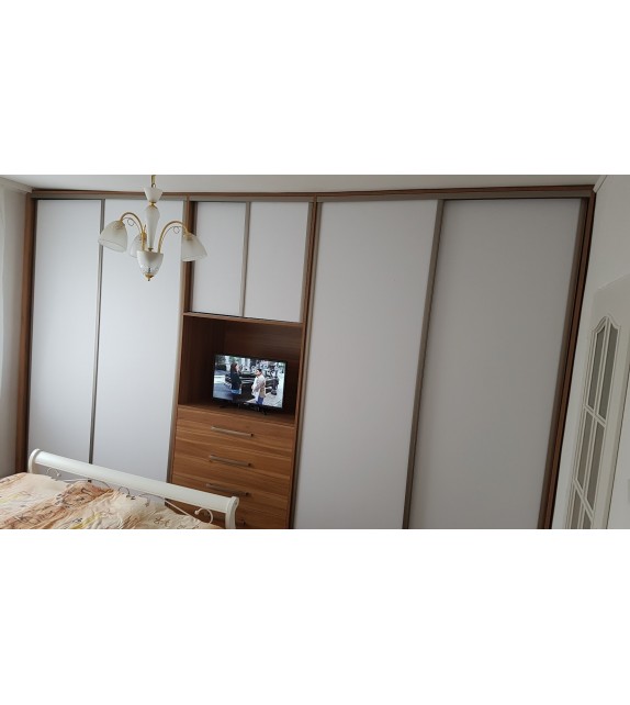 Vstavané skrine na mieru